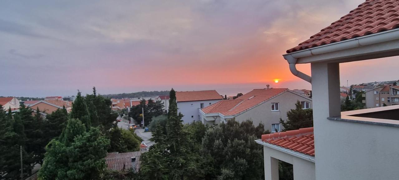 Florena Novalja Buitenkant foto