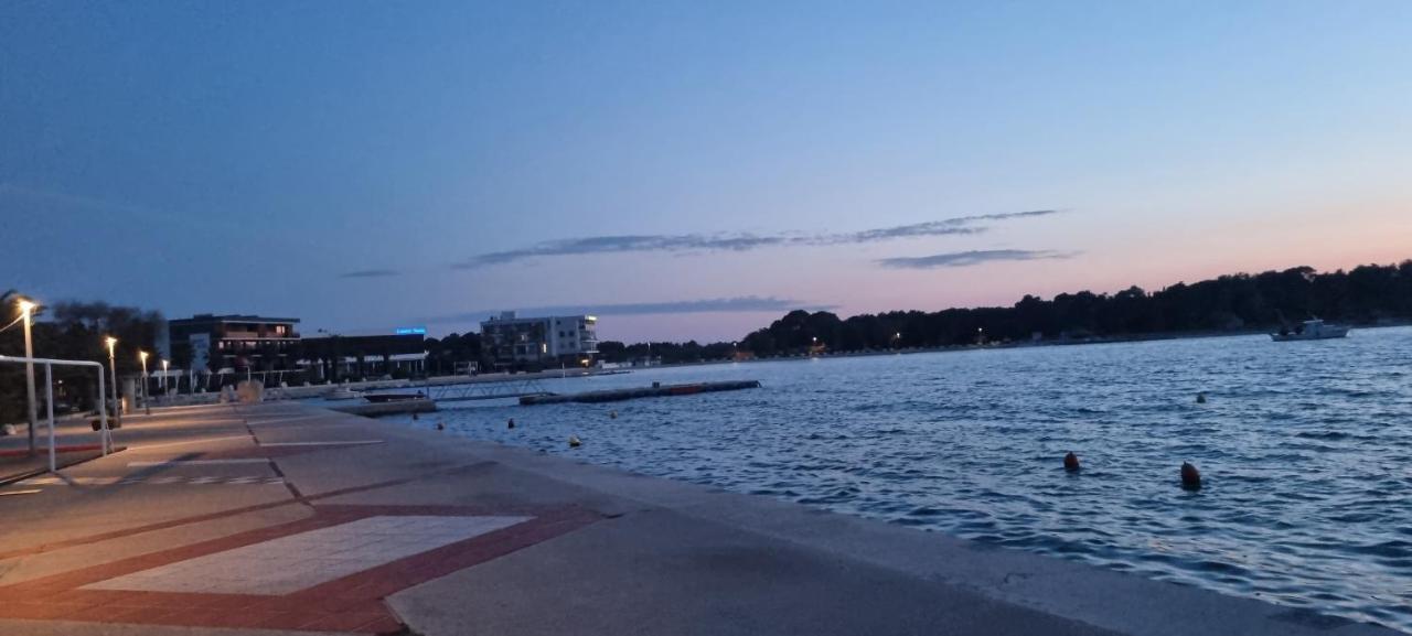 Florena Novalja Buitenkant foto